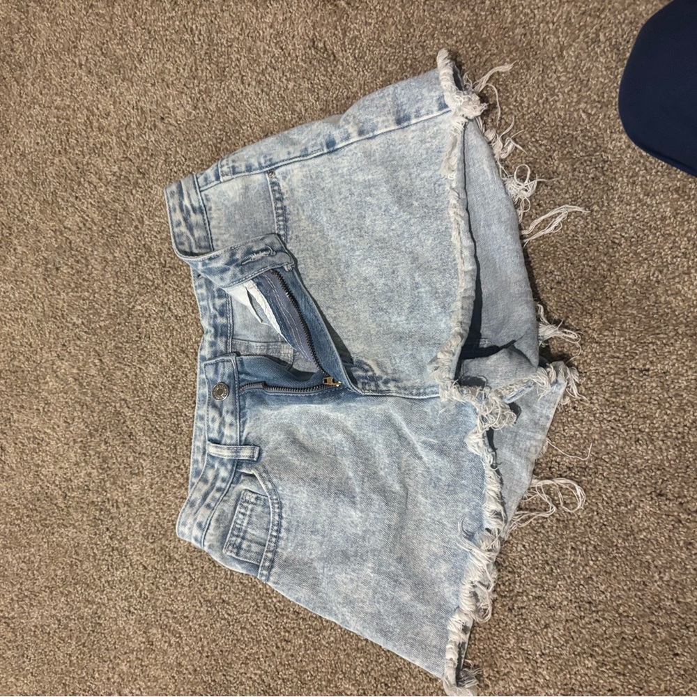 SHEIN Light Blue Frayed Hem Jean Shorts